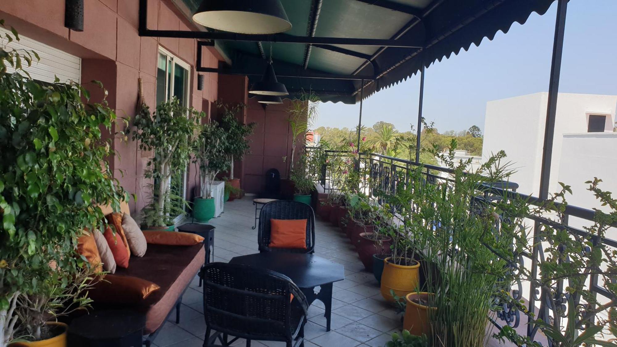 Appartement Agreable Avec 2 Tres Belles Terrasses Au Coeur De Rabat Exteriör bild