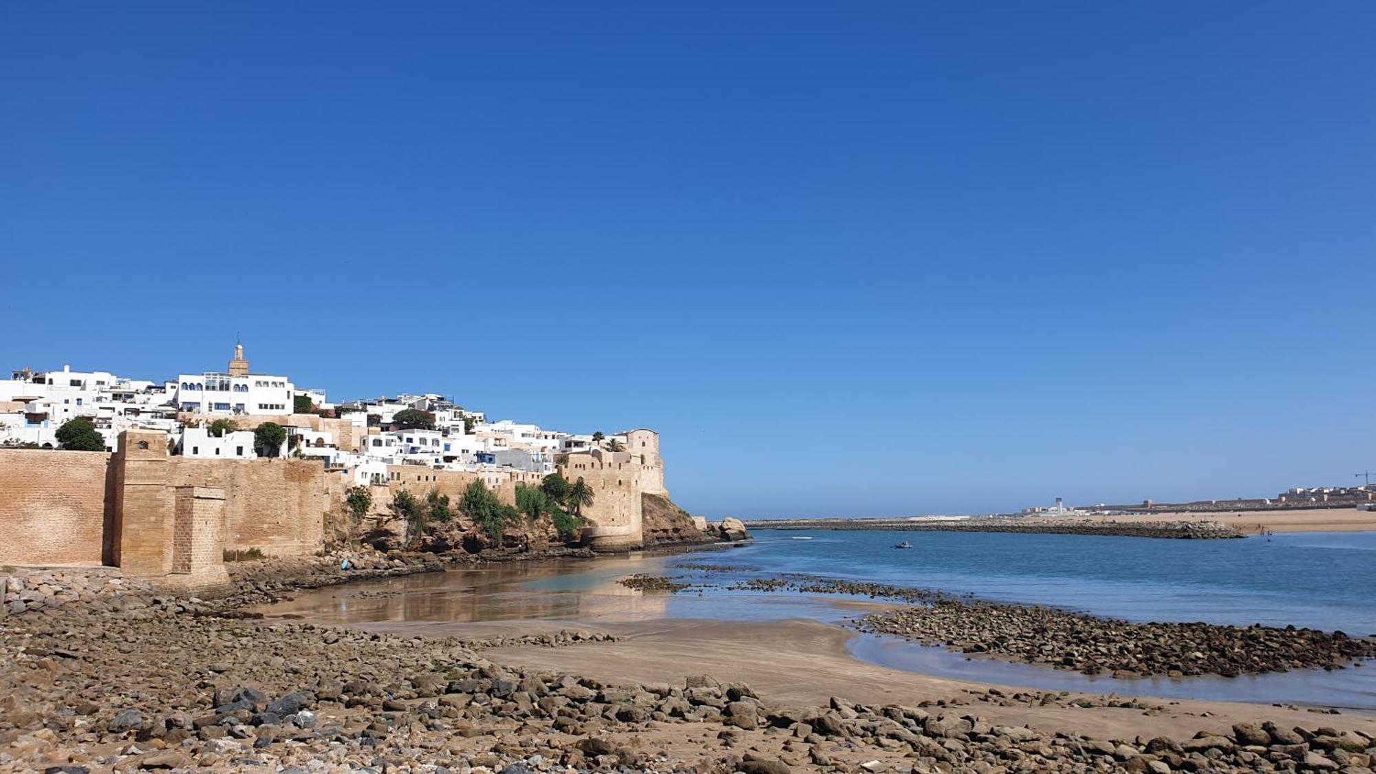 Appartement Agreable Avec 2 Tres Belles Terrasses Au Coeur De Rabat Exteriör bild
