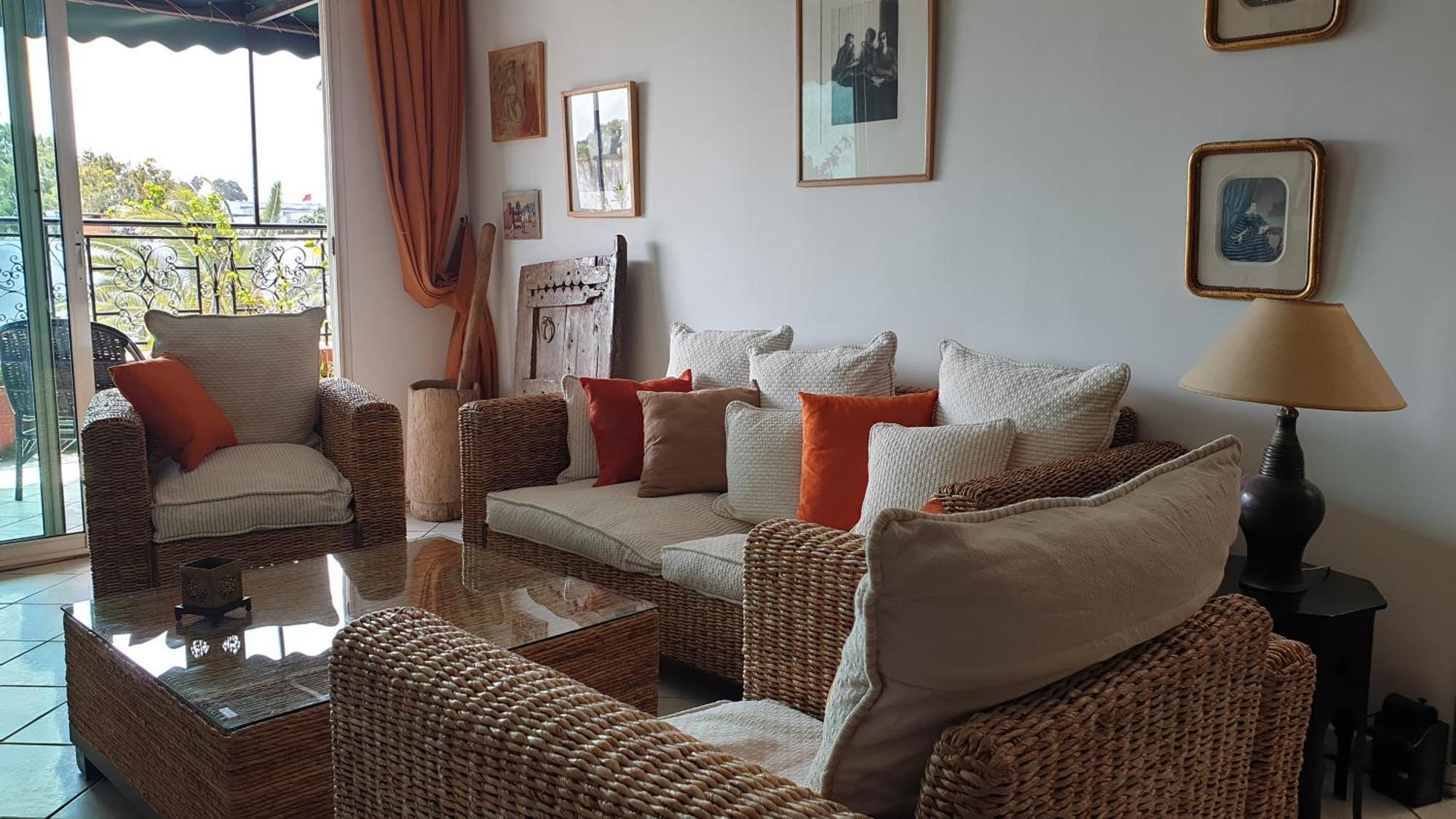 Appartement Agreable Avec 2 Tres Belles Terrasses Au Coeur De Rabat Exteriör bild